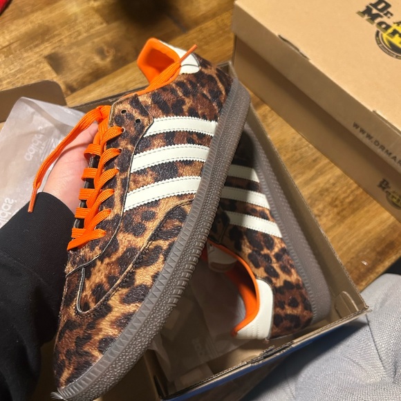 Adidas Leopard and Orange Sambas - Picture 3 of 5